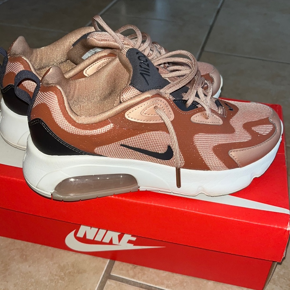 Womens Air Max 200